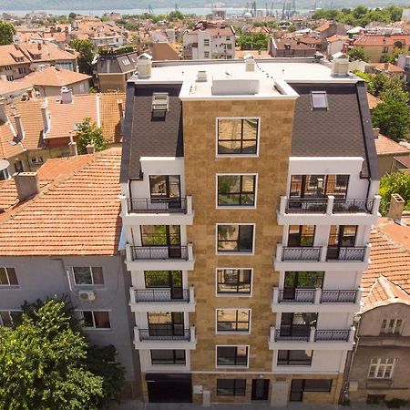 La Familia Apartments Варна Экстерьер фото