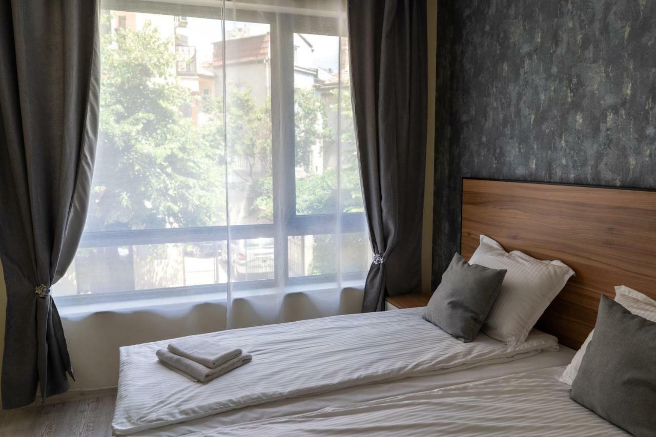 La Familia Apartments Варна Экстерьер фото