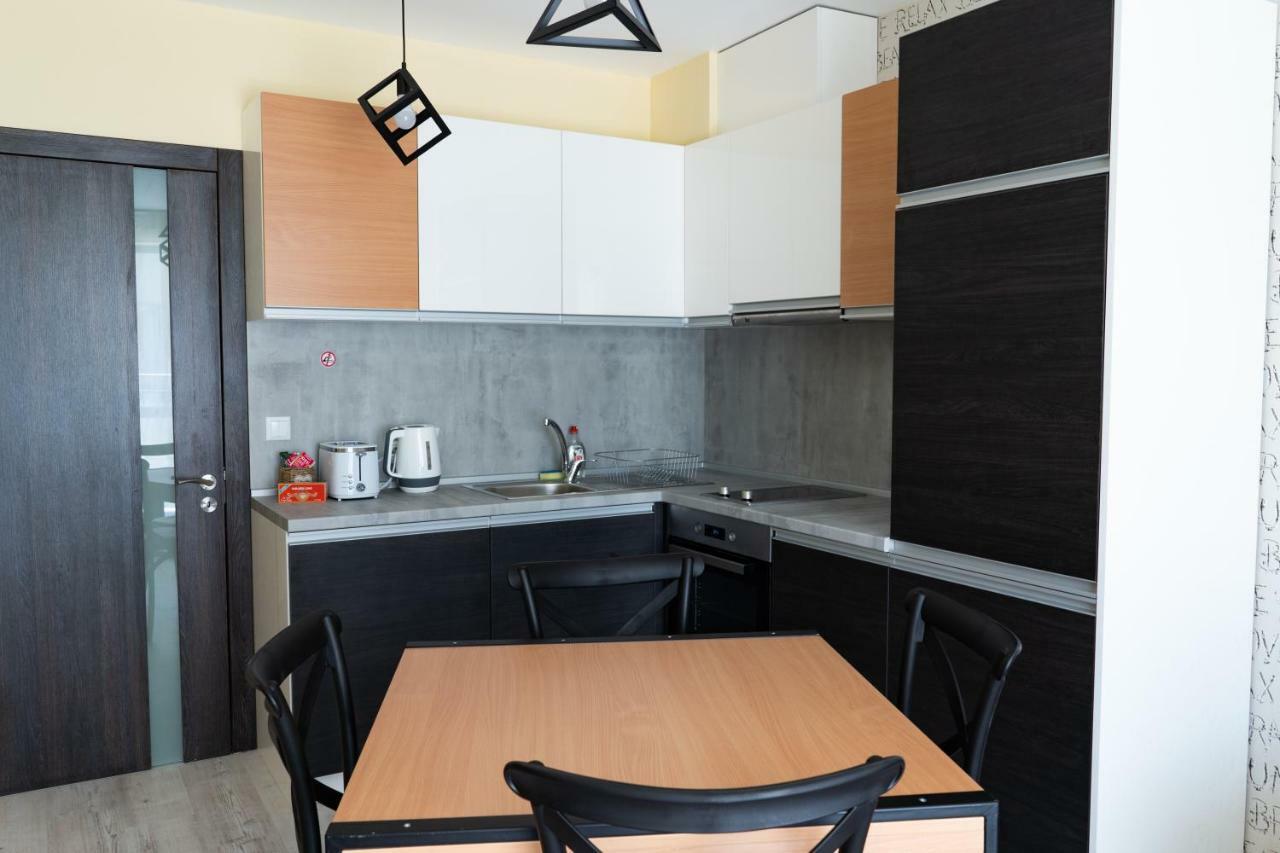 La Familia Apartments Варна Экстерьер фото